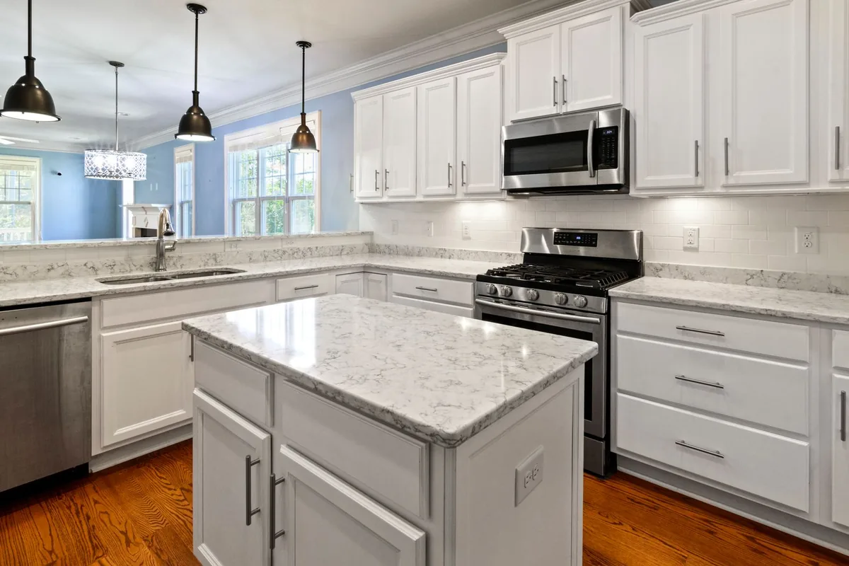 Filth & Squalor Cleanup in Bear Creek, FL
